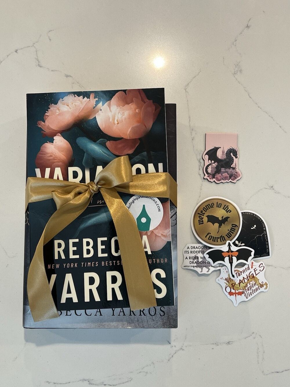 Onyx Storm Sprayed Edges Rebecca Yarros Gift Bundle Autographed Variation Book